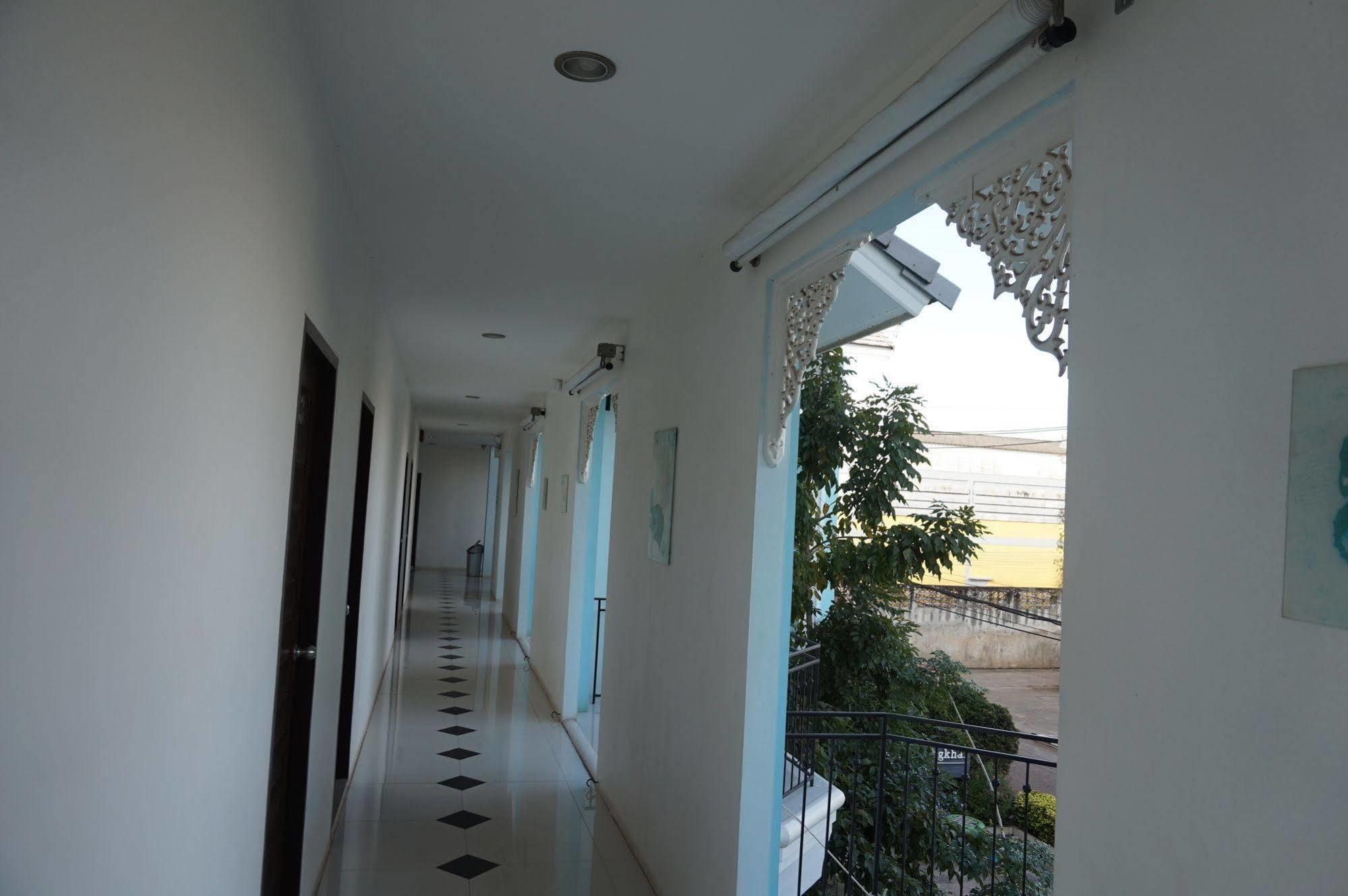 Crystal Nongkhai Hotel Nong Khai Dış mekan fotoğraf